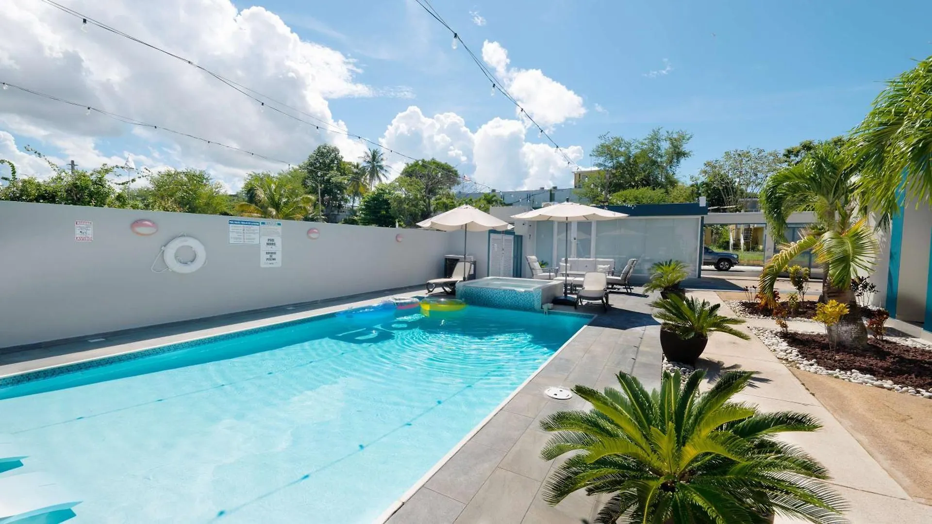 Private 7 Villa Complex With 16 Bedroom Pool & Jacuzzi Dorado